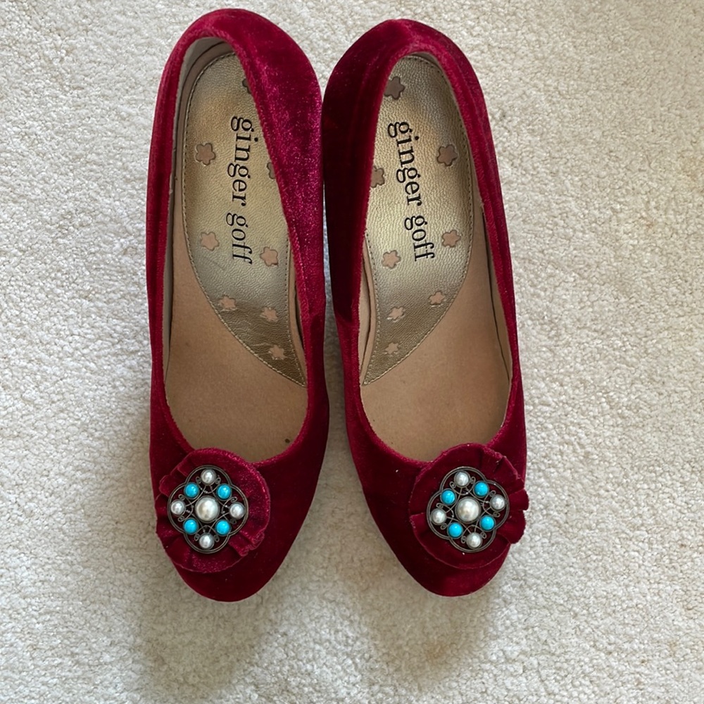 Ginger Goff Red Velvet Pumps Leather Soles